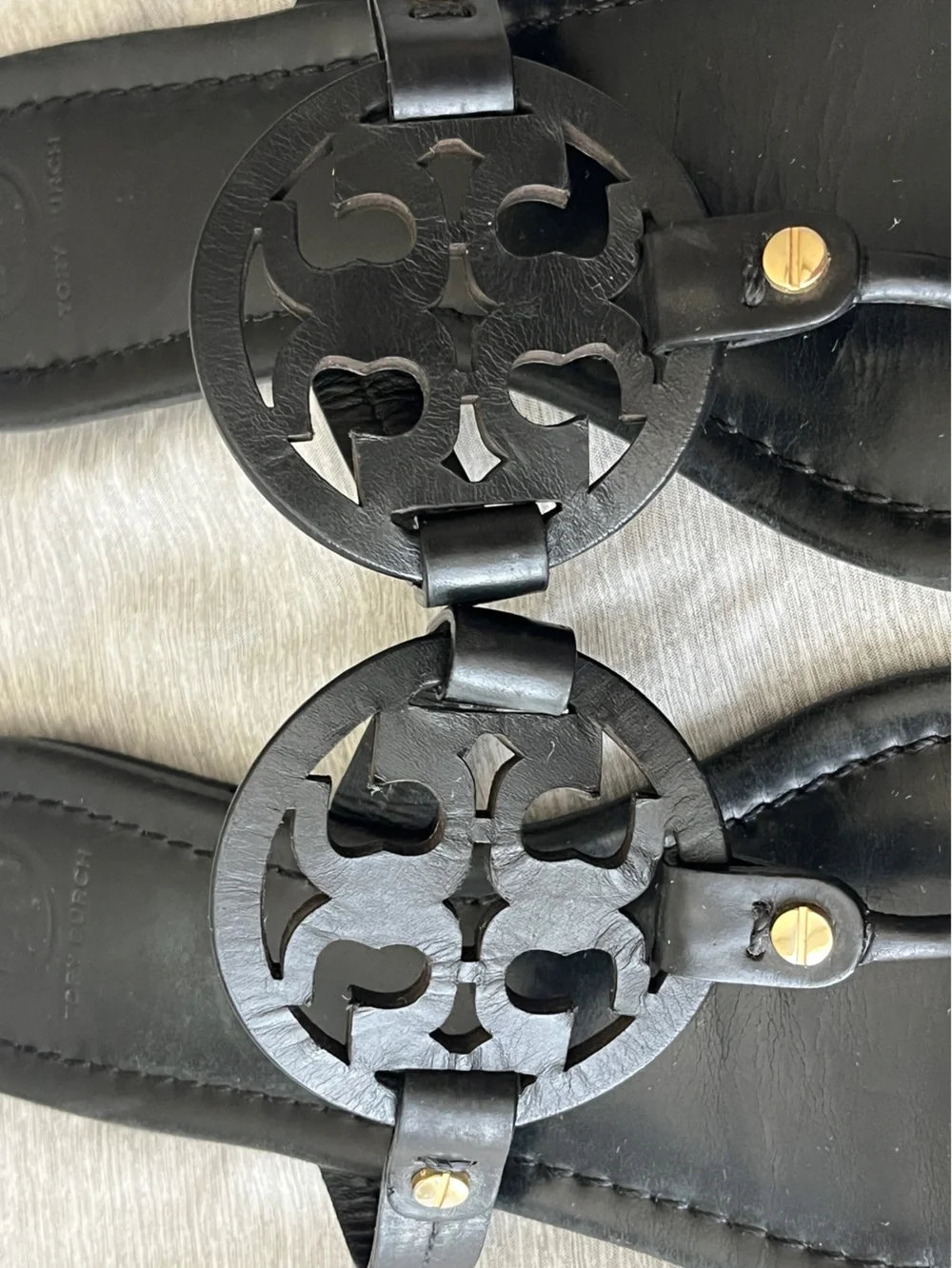 Tory Burch Black Logo Miller Thong Sandals with Gold Accents size 8 - Picture 12 of 17
